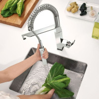 Змішувач на кухню однозахватний із гнучким шлангом GROHE EUROCUBE хром латунь 31395DC0