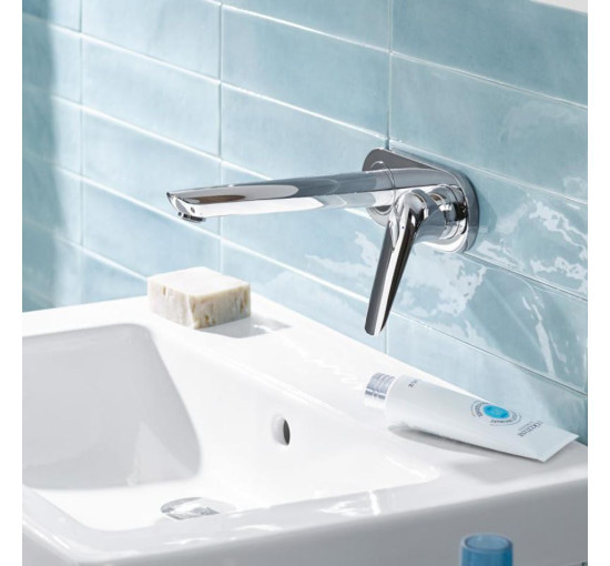 Змішувач для умивальника одноважільний настінного монтажу HANSGROHE Novus хром латунь 71127180