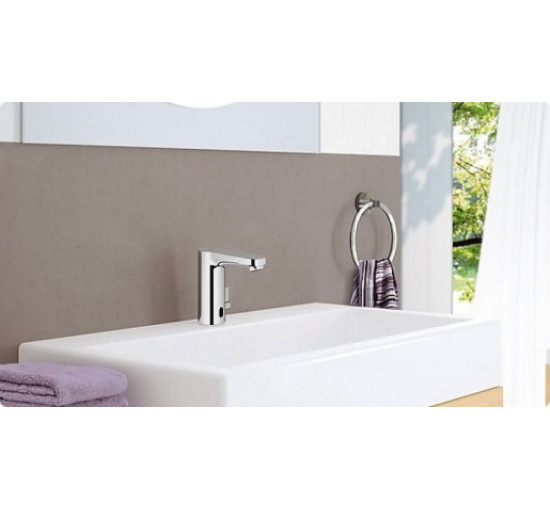Змішувач сенсорний для умивальника Grohe Eurosmart Cosmopolitan E (36327001)