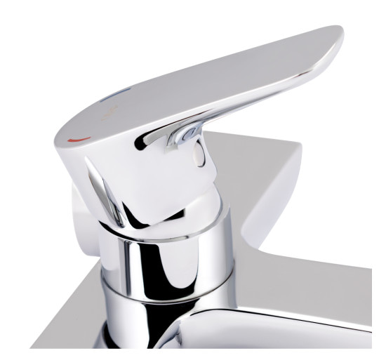 Смеситель для ванны Qtap Flaja 3010102GC