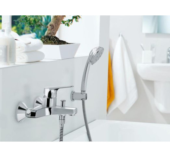 Смеситель для ванной однорычажный с коротким изливом GROHE BauFlow хром латунь 23601000