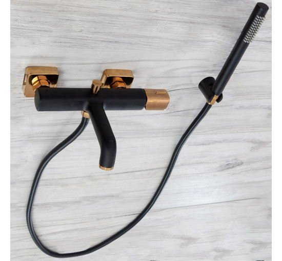 смеситель для ванны Rea Salto black/gold (REA-B6352)
