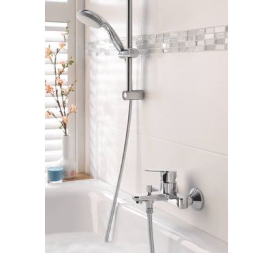 Смеситель для ванной однорычажный с коротким изливом GROHE BauEdge хром латунь 23605001