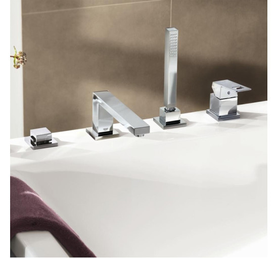 Смеситель для ванны на 4 отверстия Grohe Eurocube (19897000)