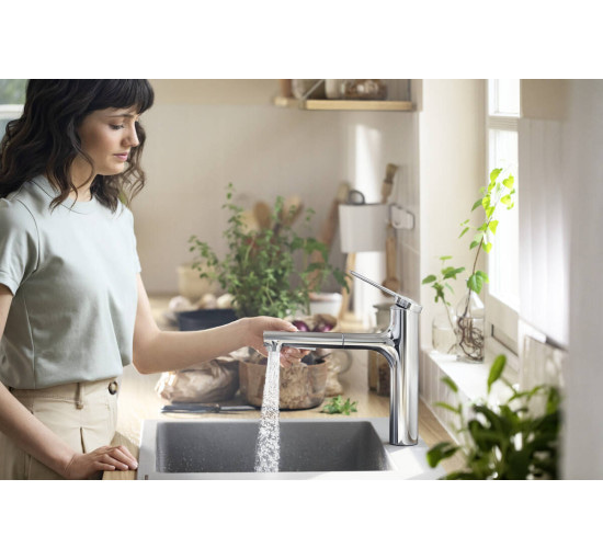 Смеситель hansgrohe Zesis M33 с выдвижным сливом для кухонной мойки, хром 74822000