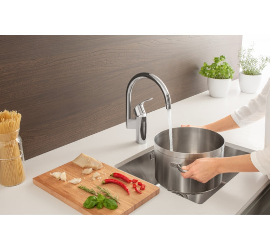 Змішувач для кухні Grohe Eurosmart (33202002)